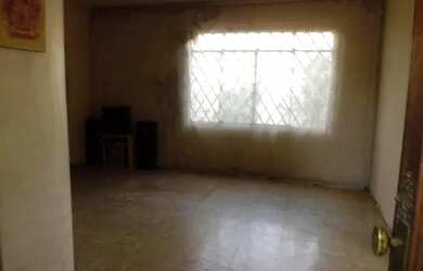 Imagem: A casa possui 5 Dormitórios, 4 Banheiros, 5 Vagas na garagem