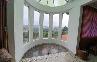 Imagem 9: Casa no Condomínio Country Club Arujá com 04 suítes e 04 vagas de garagem