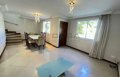 Imagem: A casa em condomínio possui 3 Dormitórios, 2 Banheiros, 4