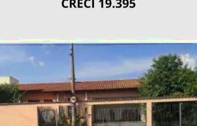 Imagem: A casa possui 2 Dormitórios, 2 Banheiros, 1 Vaga na garagem