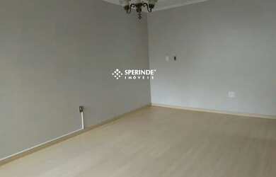 Imagem: O apartamento possui 3 Dormitórios, 1 Banheiro, 1 Vaga na garagem