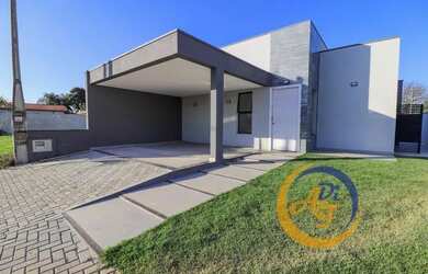 Imagem: A casa em condomínio possui 3 Dormitórios, 3 Banheiros, 2