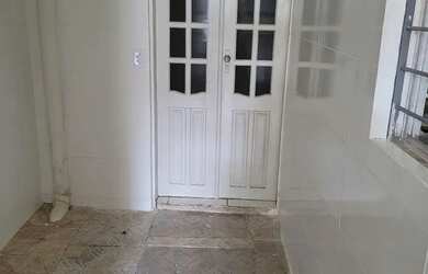 Imagem: A casa possui 1 Dormitório, 1 Banheiro e está localizado