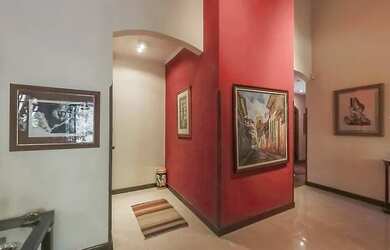 Imagem: A casa em condomínio possui 3 Dormitórios, 5 Banheiros, 5