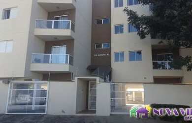 Imagem: O apartamento possui 2 Dormitórios, 1 Banheiro, 2 Vagas na