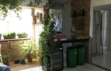 Imagem 2: Apartamento para venda possui 58 metros quadrados com 2 quartos em Centro - Barra dos Coqu