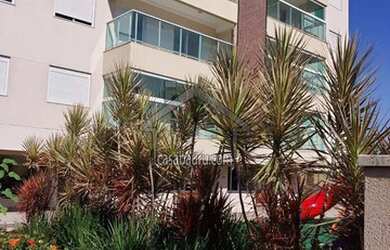 Imagem: O apartamento possui 3 Dormitórios, 2 Banheiros, 2 Vagas na