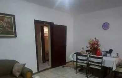 Imagem: A casa possui 2 Dormitórios, 1 Banheiro, 60m² de Área e