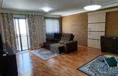 Imagem: O apartamento possui 4 Dormitórios, 3 Banheiros, 2 Vagas na