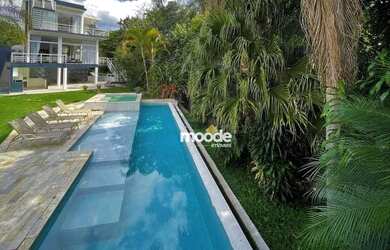 Imagem: A casa em condomínio possui 4 Dormitórios, 5 Banheiros, 5