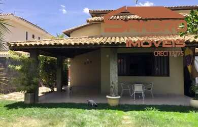 Imagem: A casa em condomínio possui 3 Dormitórios, 1 Banheiro, 2 Vagas