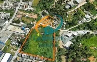 Imagem: O terreno possui 21.500m² de Área e está localizado em Sítio