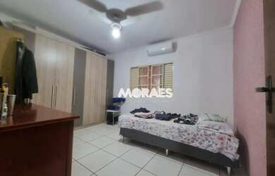 Imagem 4: Casa de esquina com 3 quartos à venda, 251m² por R$ 250.000 - Vila São João do Ipiranga