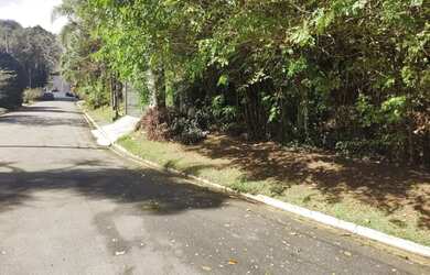 Imagem: O terreno possui 372m² de Área e está localizado em Transurb