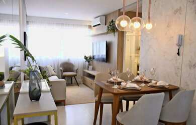 Imagem: O apartamento possui 2 Dormitórios, 1 Banheiro, 1 Vaga na garagem