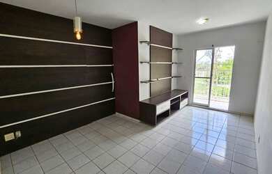 Imagem: O apartamento possui 3 Dormitórios, 1 Banheiro, 1 Vaga na garagem