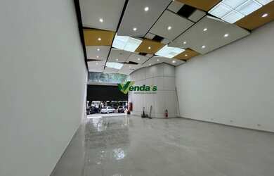 Imagem: O depósito possui 850m² de Área e está localizado em Centro