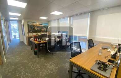 Imagem: O depósito possui 4 Vagas na garagem, 126m² de Área e está