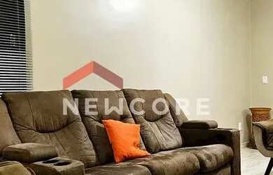 Imagem: A casa possui 3 Dormitórios, 3 Banheiros, 3 Vagas na garagem