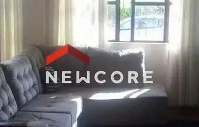 Imagem: A casa possui 4 Dormitórios, 3 Banheiros, 2 Vagas na garagem