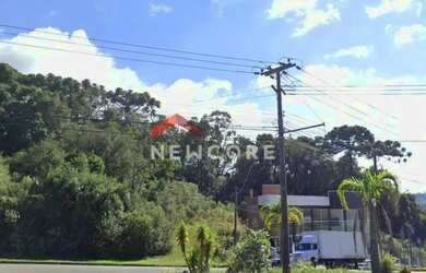 Imagem: O terreno possui 7800m² de Área e está localizado em Colina