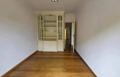 Imagem 12: Casa de Alto Padrão à Venda Condomínio Vianna Ville Granja Viana