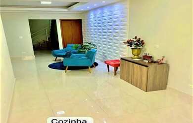 Imagem 4: Maravilhoso sobrado à venda com fino acabamento