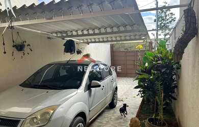 Imagem: A casa possui 2 Dormitórios, 2 Banheiros, 1 Vaga na garagem