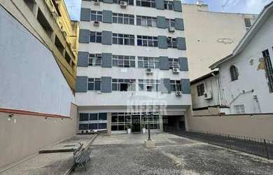 Imagem: O apartamento possui 2 Dormitórios, 2 Banheiros, 64m² de Área