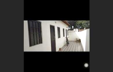 Imagem: A casa possui 2 Dormitórios, 1 Banheiro, 50m² de Área e