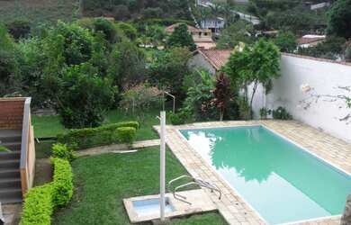 Imagem: A fazenda possui 4000m² de Área e está localizado em Centro