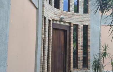 Imagem 2: Linda Casa com 4 quartos em Região de Reserva e arquitetura Rustica Singular