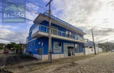 Imagem: O depósito possui 300m² de Área e está localizado em Matinhos