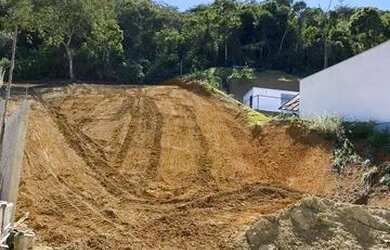 Imagem: O depósito possui 984m² de Área e está localizado em Aeroporto