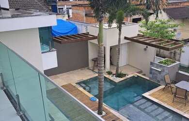 Imagem: A casa em condomínio possui 3 Dormitórios, 4 Banheiros, 2