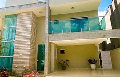 Imagem: A casa em condomínio possui 4 Dormitórios, 2 Banheiros, 4