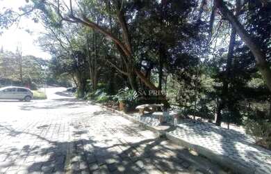 Imagem: O depósito possui 1 Vaga na garagem, 30m² de Área e está