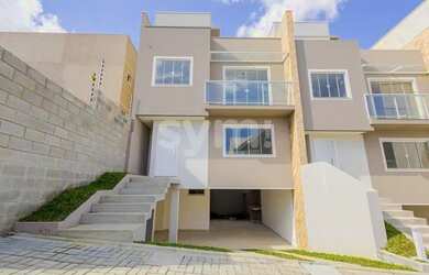 Imagem: A casa em condomínio possui 3 Dormitórios, 3 Banheiros, 2