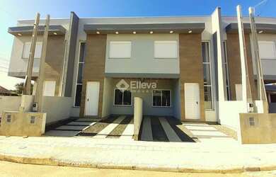 Imagem: A casa possui 2 Dormitórios, 1 Banheiro, 1 Vaga na garagem