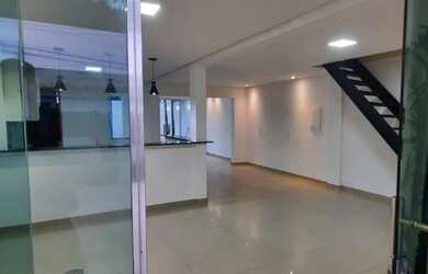 Imagem 4: ALUGO BELÍSSIMA CASA, COM PISCINA, TODA NO FINO ACABAMENTO