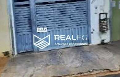 Imagem: A casa à venda possui 2 Dormitórios, 1 Banheiro e 144m² de