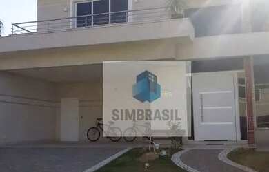 Imagem: A casa em condomínio possui 4 Dormitórios, 5 Banheiros, 5