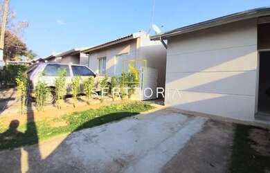 Imagem: A casa em condomínio possui 2 Dormitórios, 1 Banheiro, 2 Vagas