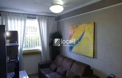 Imagem: O apartamento possui 2 Dormitórios, 1 Banheiro, 1 Vaga na garagem