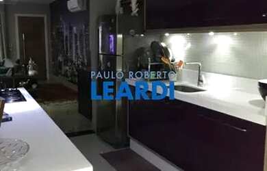 Imagem: A casa possui 3 Dormitórios, 3 Banheiros, 2 Vagas na garagem