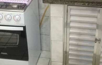 Imagem: O apartamento possui 1 Dormitório, 1 Banheiro, 1 Vaga na garagem