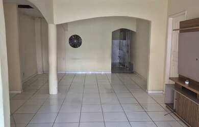 Imagem 5: Casa 5 Quartos c/ Suíte e Varanda - Cidade Nova V Abaixo do Mercado