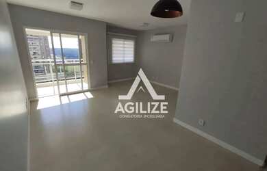 Imagem: O apartamento possui 3 Dormitórios, 2 Banheiros, 2 Vagas na