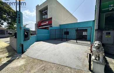 Imagem: O depósito possui 5 Vagas na garagem, 277m² de Área e está