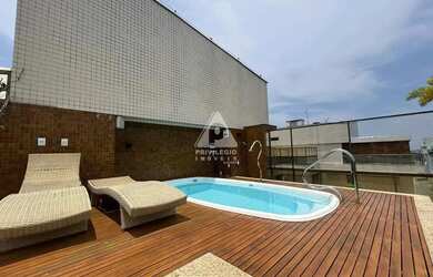 Imagem: O apartamento na cobertura possui 5 Dormitórios, 5 Banheiros